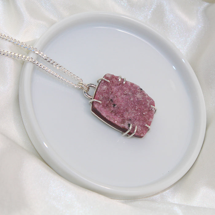 raw cobalto calcite druzy set in a 925 sterling silver prong setting on curb chain handmade